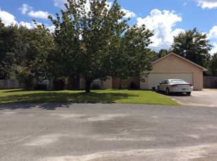 209 Bluebird Ct, Kingsland, GA 31548