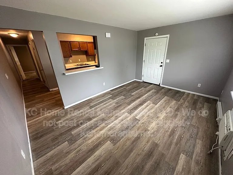 551 N Somerset Ter #A — Photo 5