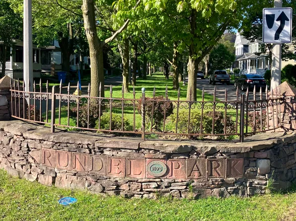 15 Rundel Park Unit 4, Rochester, NY 14607