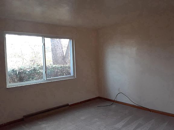 living room, sunny window with good light
