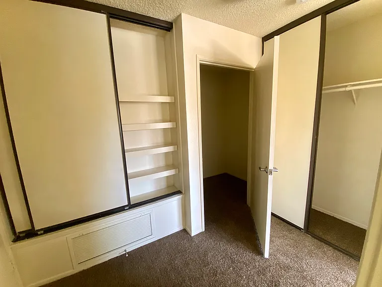 Halter Sunset Village Apartments — Photo 7