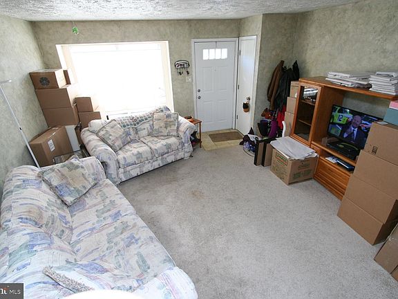 3rd image of 13970 Big Yankee Ln