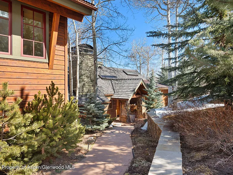364 Ridge Rd — Photo 46