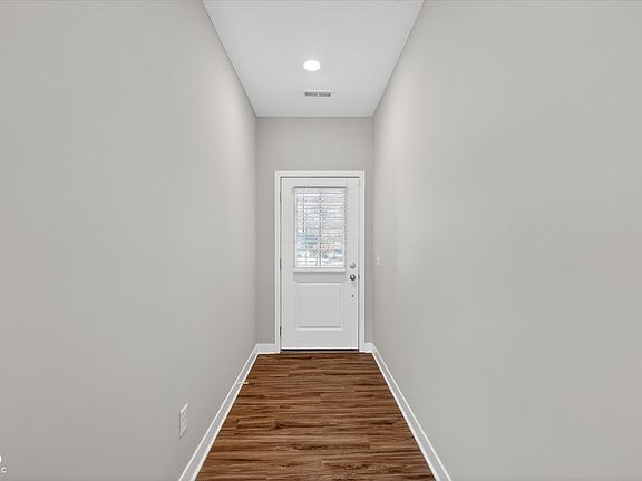 2nd image of 9587 Beckett St