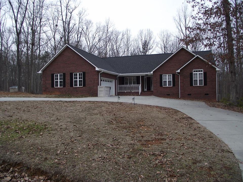 1st image of 149 Poplar Leaf Ln