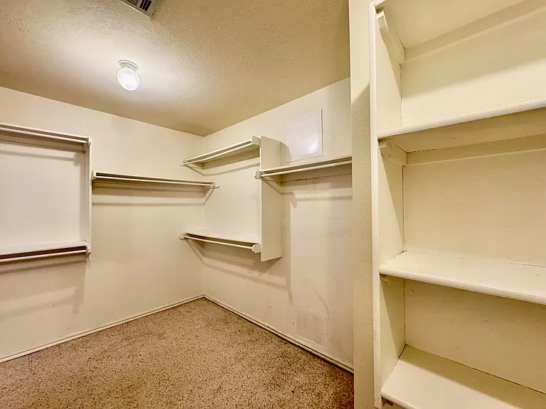 8221 Greer Way — Photo 24