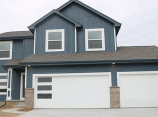 12112 S 44th St, Bellevue, NE 68123