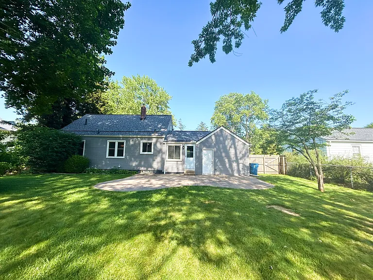 5901 Garden Park Dr — Photo 3