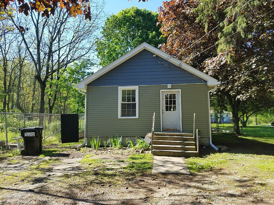 Front of house 
