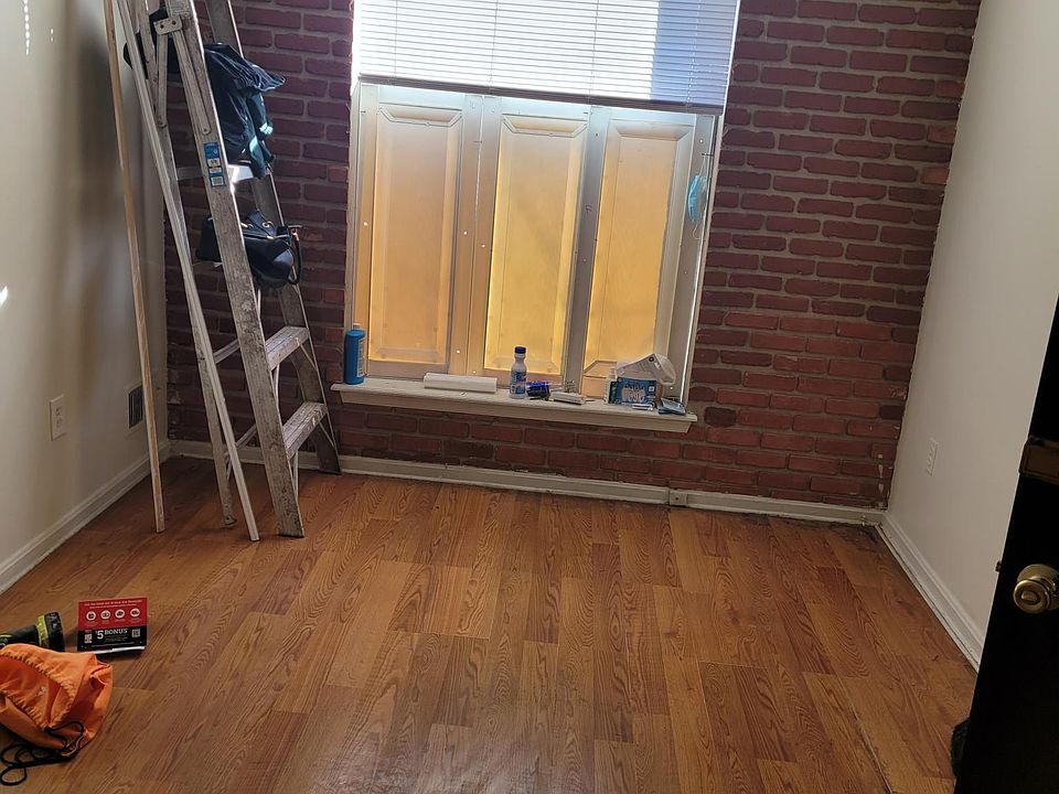 1st image of 312 E 22nd St #1