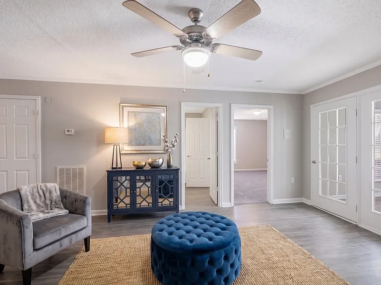 Summerlyn Place — Photo 11