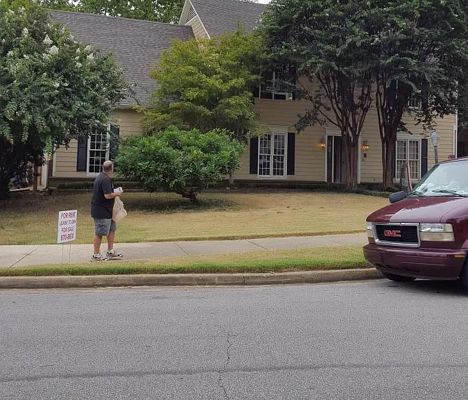 253 Rhonda Cir E — Photo 3