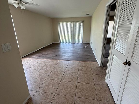4th image of 1720 SE Linpark Court