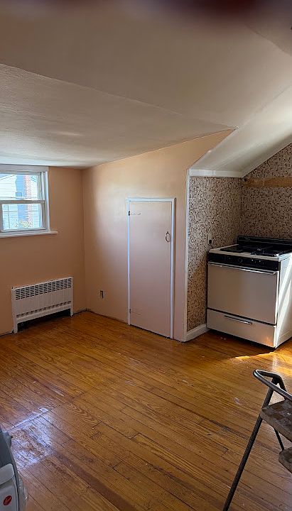 1st image of 36 Shaw Ave Floor 2
