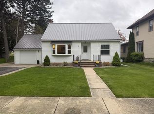48 Wright St, Elkton, MI 48731