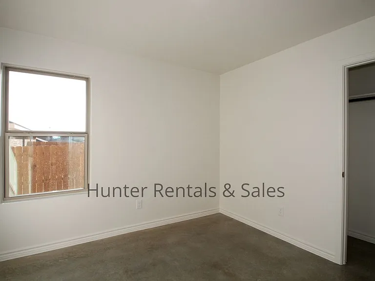 1810B Ponca Trce — Photo 24