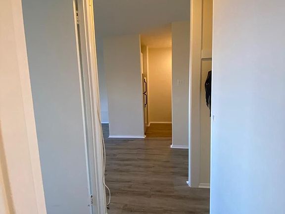 2nd image of 2101 Chestnut St #17-1813