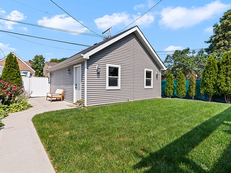 3234 N Newcastle Ave — Photo 32