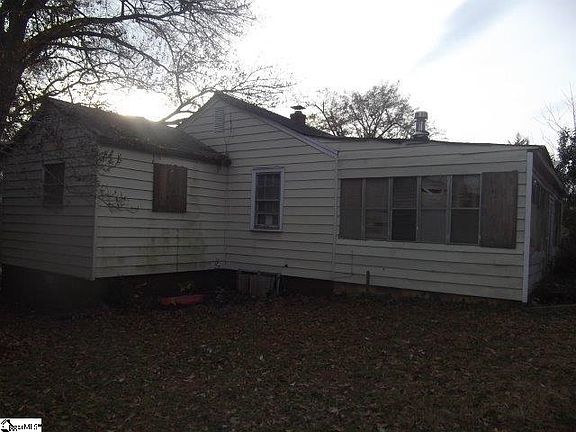 2nd image of 129 S Estate Dr