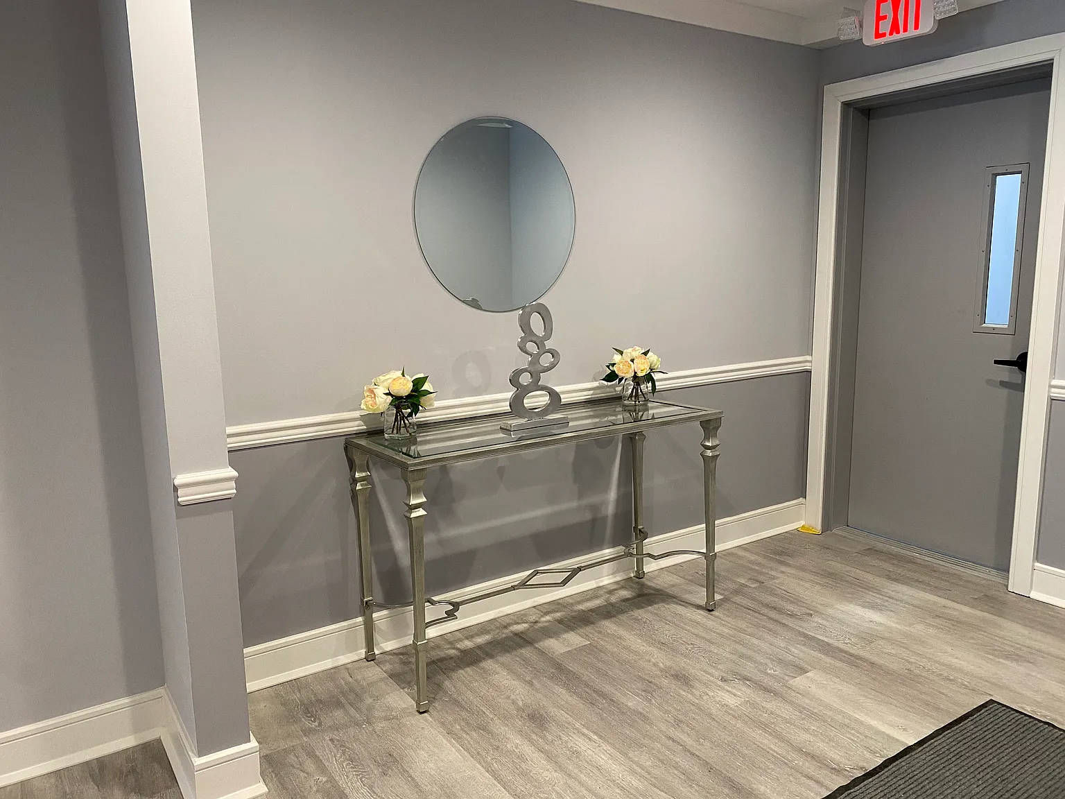 2 bed, 1000 sqft, $4,400 — Photo 3