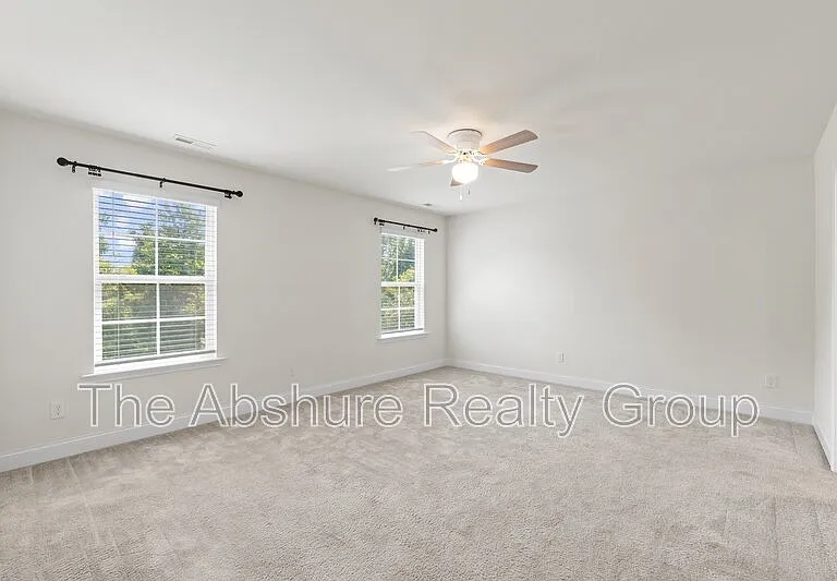404 Avery Glenn Way — Photo 21
