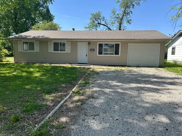 1162 Smith St, Cahokia, IL 62206
