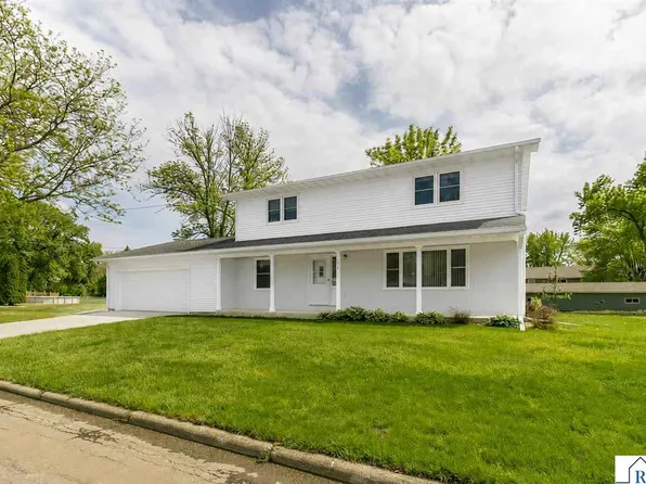 322 E Blue Earth St, Lake Crystal, MN 56055