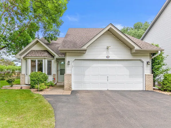 491 Poplar Dr, Shoreview, MN 55126