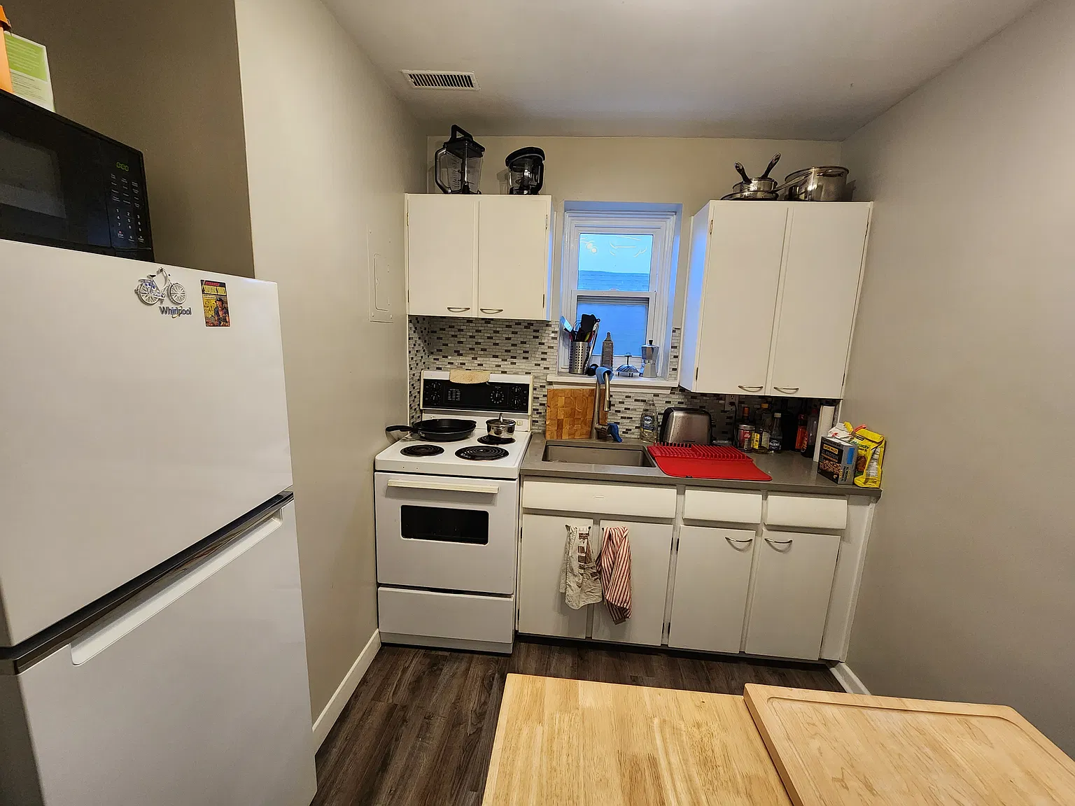 100 Waverley Street — Photo 1