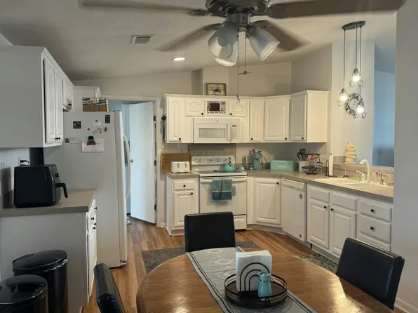 1917 Sunflower Cir #1917, Sebring, FL 33872