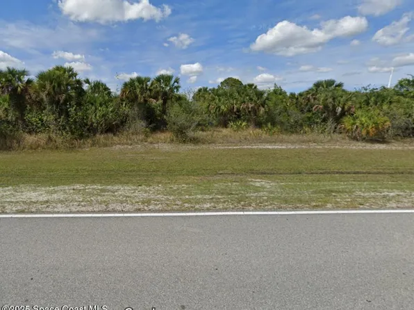 575 Saint Andre Blvd SW, Palm Bay, FL 32908