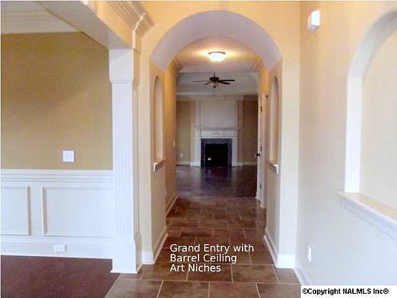 4th image of 4 Nandina Ln