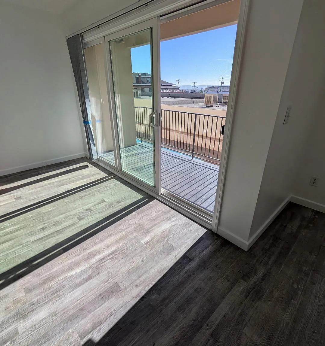 2 bed, 1047 sqft, $2,985 — Photo 4