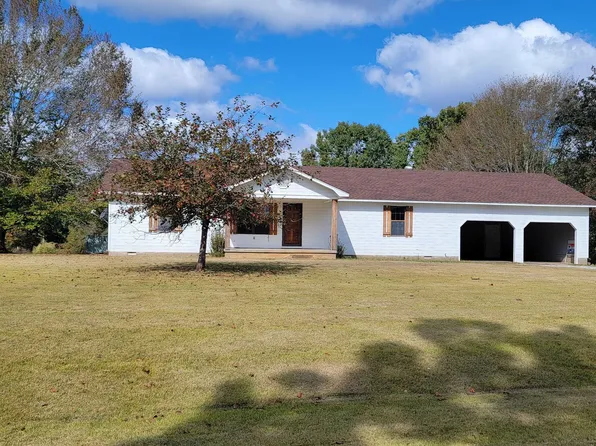 125 Capps Ln, Pinson, TN 38366