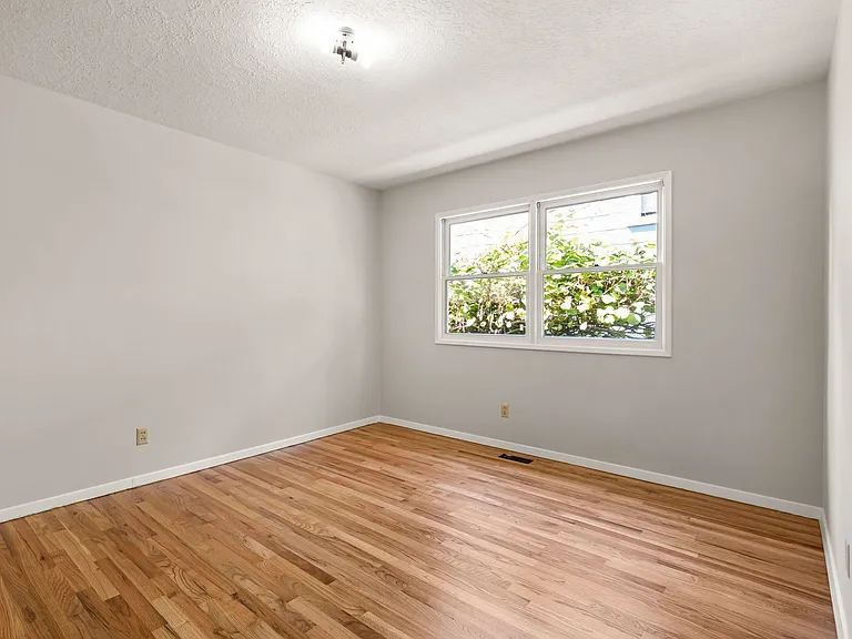2746 SE 31st Ave — Photo 17