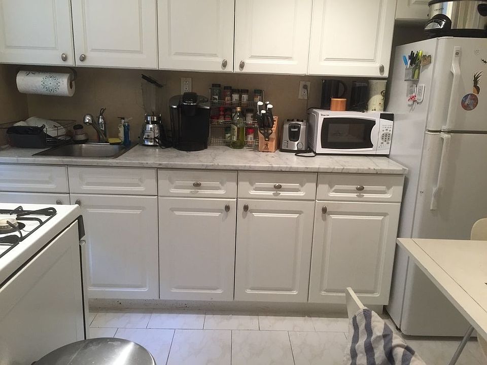 1st image of 264 W 19th St APT 55