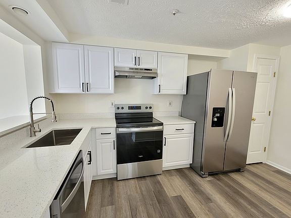 4th image of 589 Boysenberry Ln