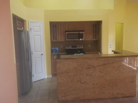 3rd image of 3506 SW 1st Ave