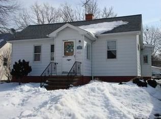 1339 Gordon Rd, Lyndhurst, OH 44124