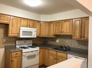 1003 Red Lion Rd, Philadelphia, PA 19115