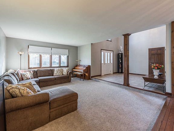 4th image of 4298 White Birch Dr