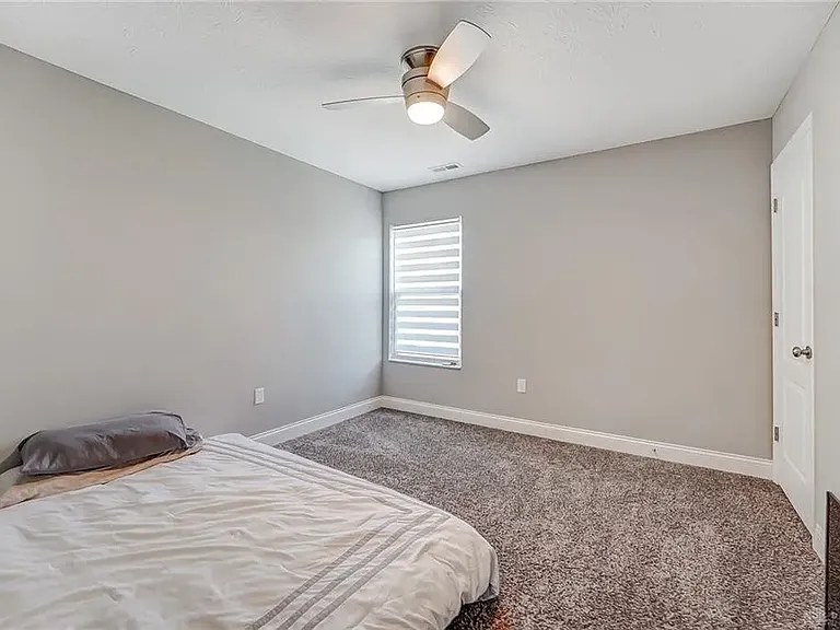 997 McKinney Ln — Photo 19