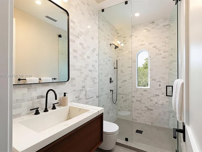 5401 Pine Tree Dr #5401 — Photo 29