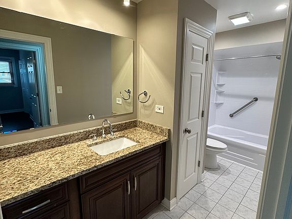 4th image of 9371 Bradford Ln #24A