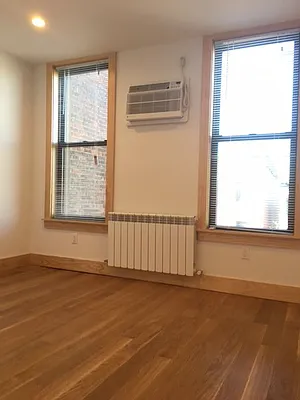 Rented by Nooklyn NYC LLC | media 70
