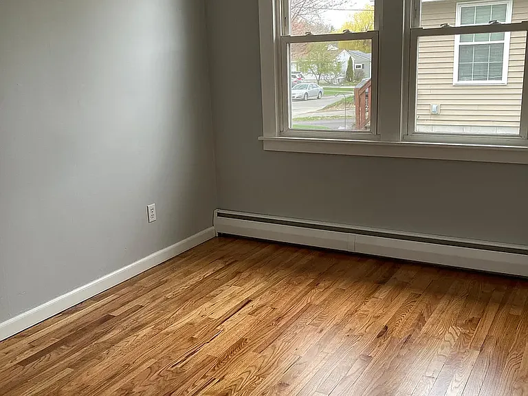 122 Dawson St — Photo 17