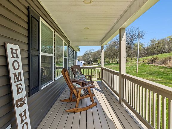 4th image of 2 Hickman Creek Rd N