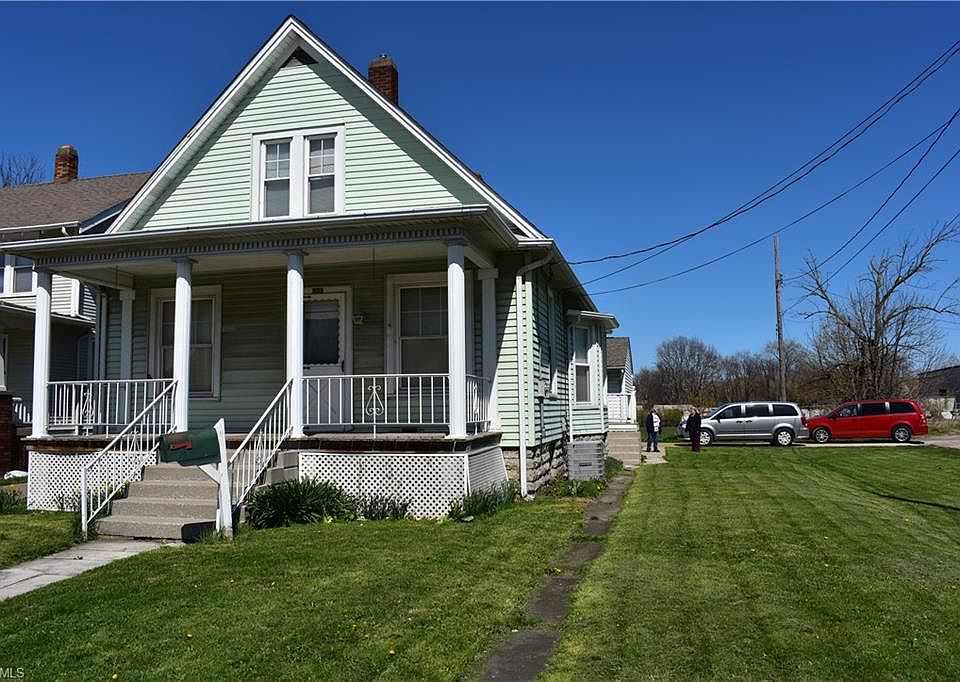 1st image of 1928 Campbell St