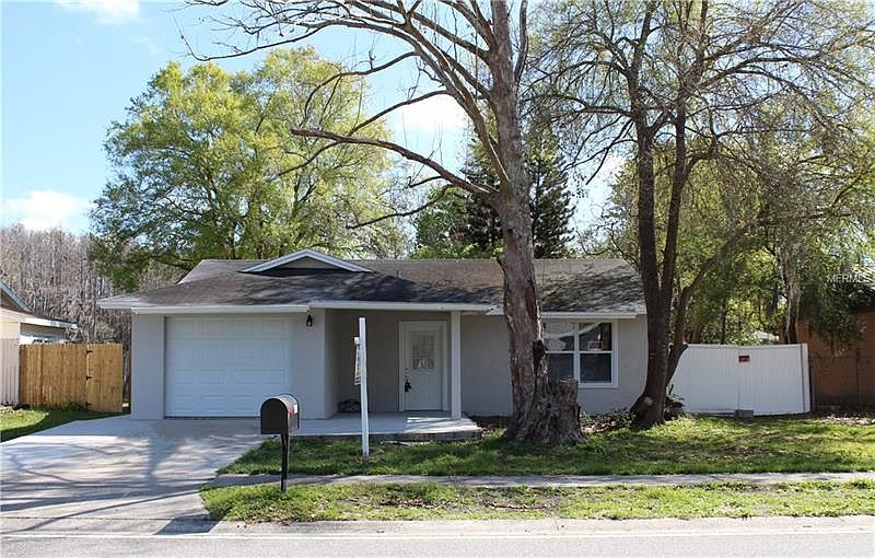 1st image of 1424 Foxwood Dr