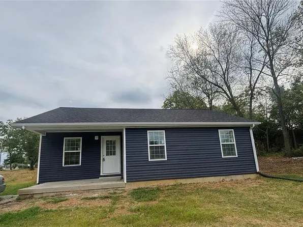 204 Golden Ct, Eolia, MO 63344